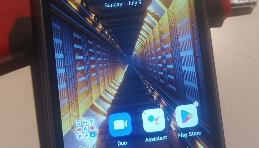 Κινητά Τηλέφωνα για επαγγελματίες και τεχνικούς